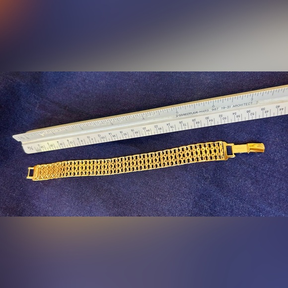 Monet Goldtone Choker and Bracelet Set - Picture 4 of 7